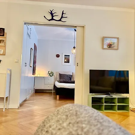 Scandinavian Design In The Center Huoneisto